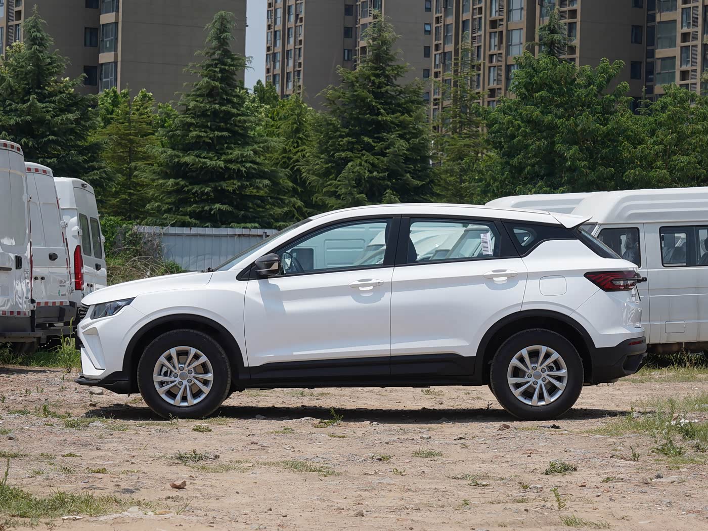 Geely Coolray 3