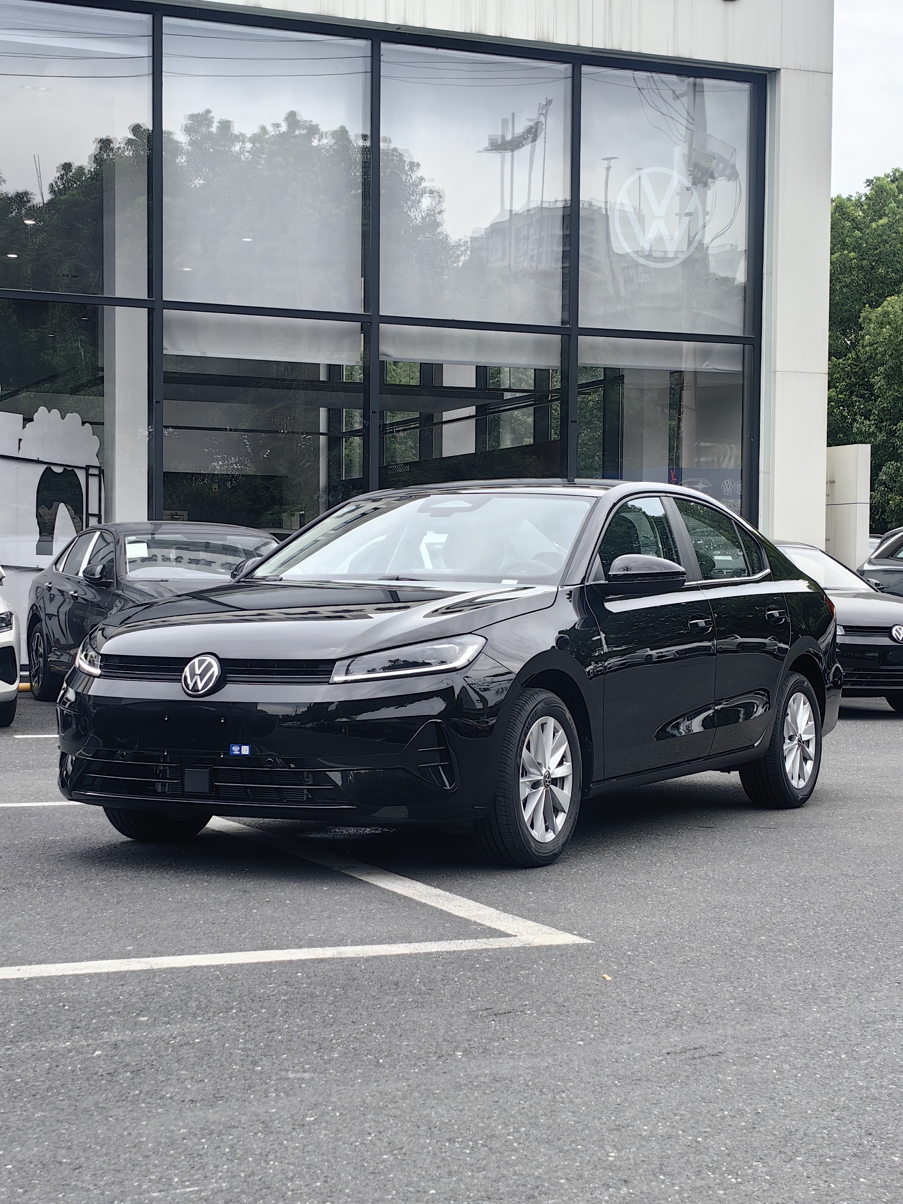Volkswagen Volkswagen Sagitar S 2