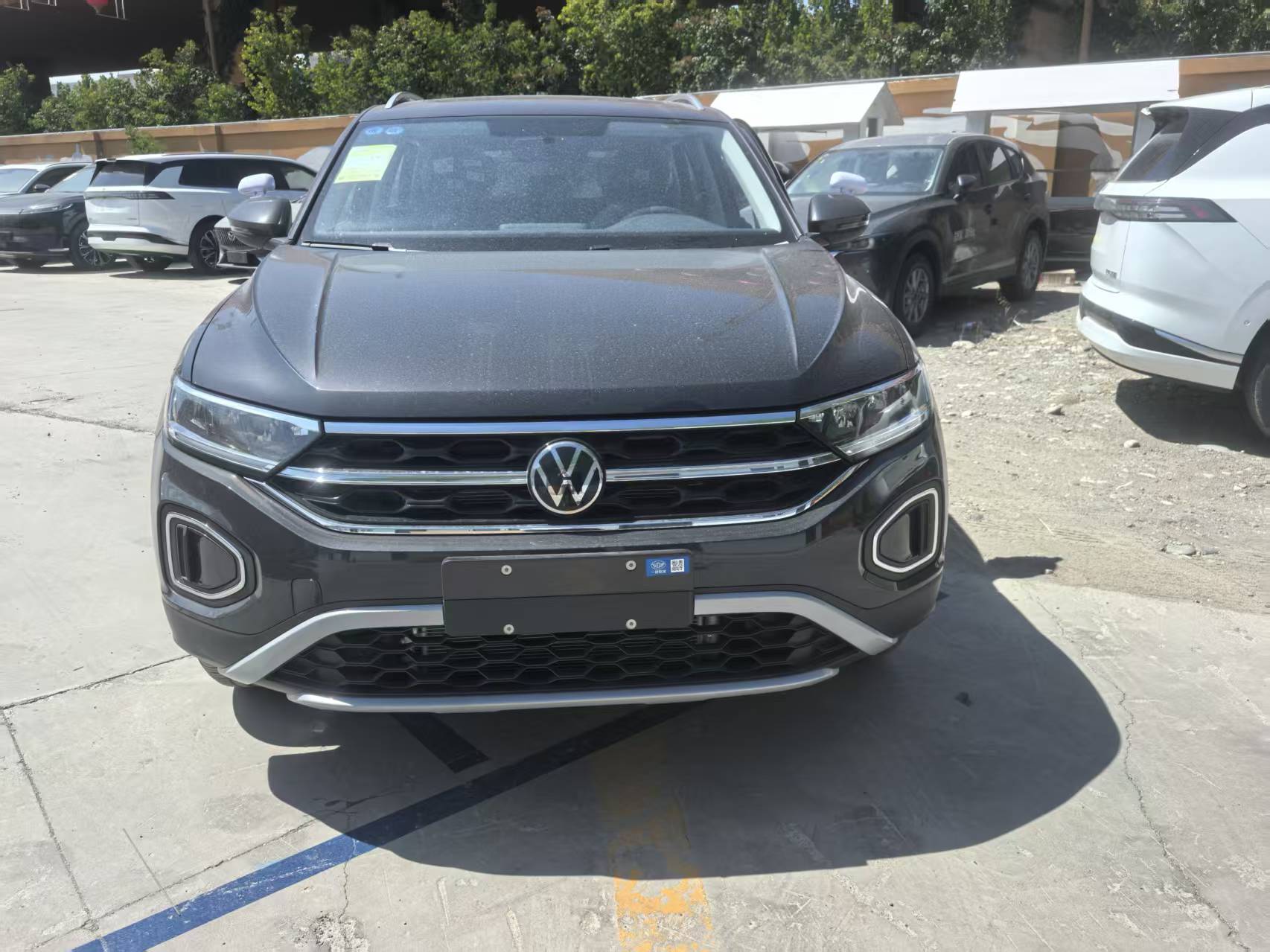Volkswagen Volkswagen T-Roc 3