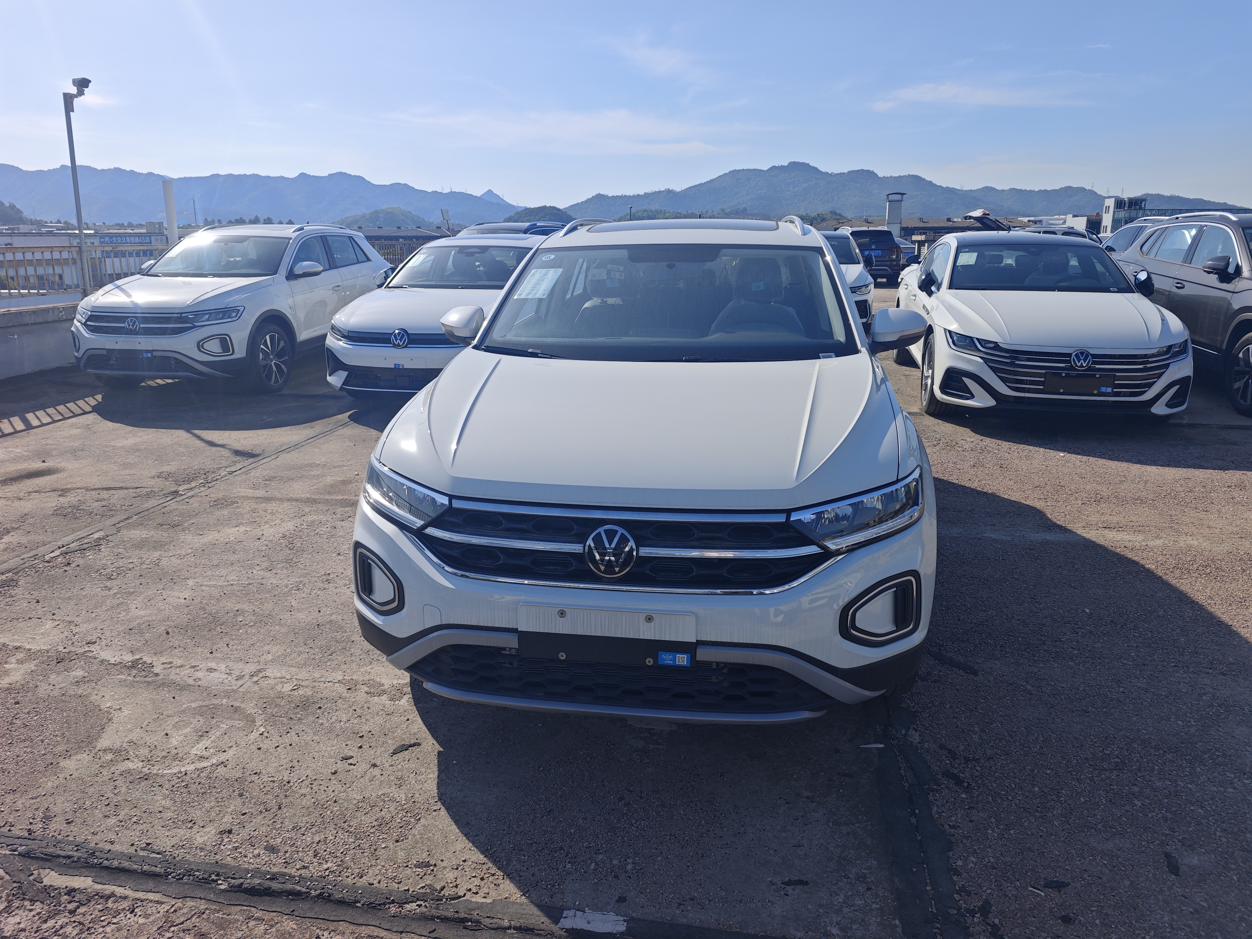 Volkswagen Volkswagen T-Roc 4