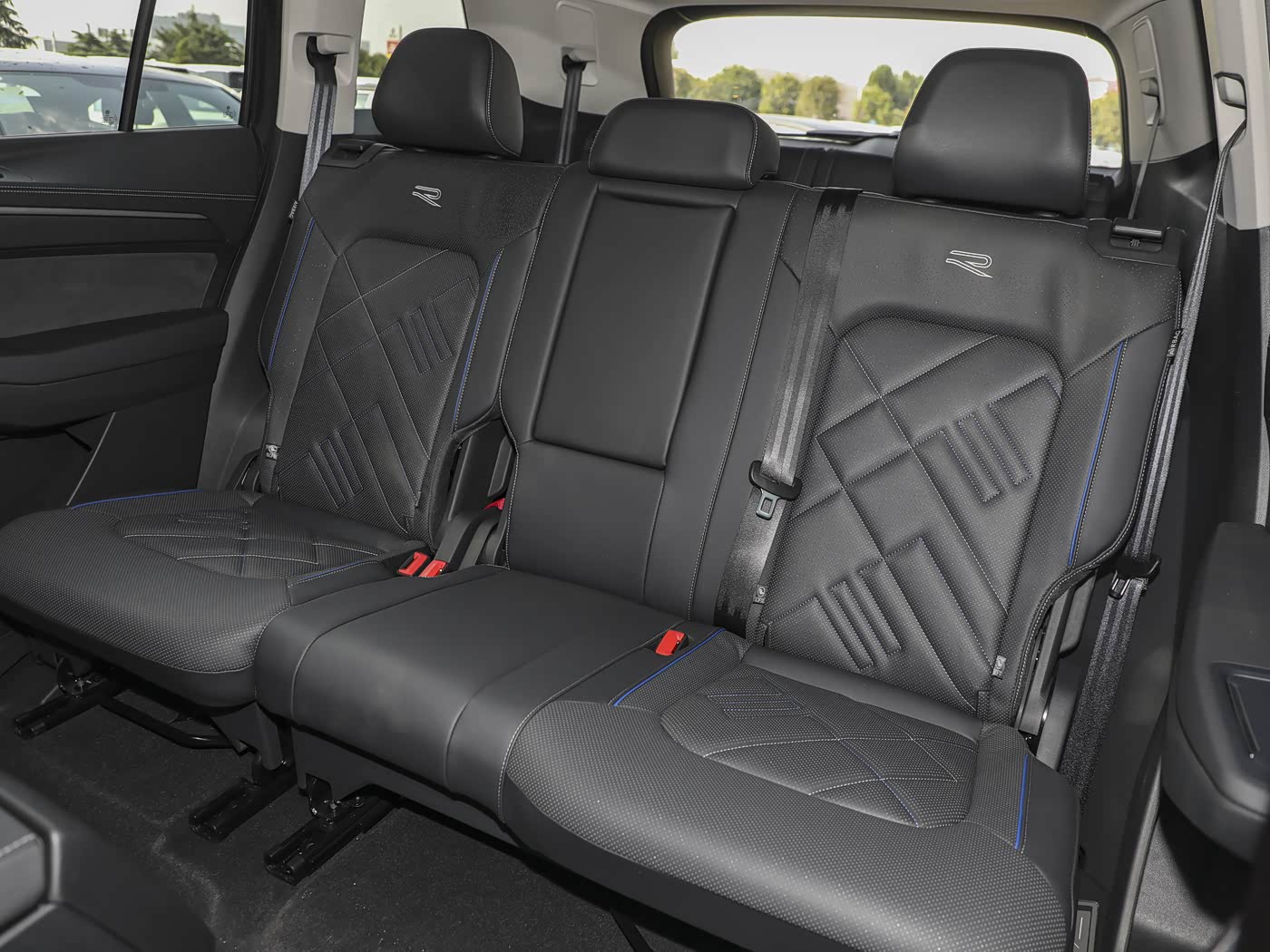 Volkswagen Volkswagen Talagon 5