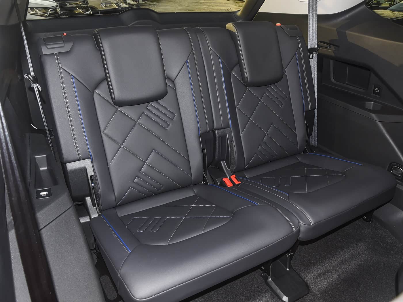 Volkswagen Volkswagen Talagon 4