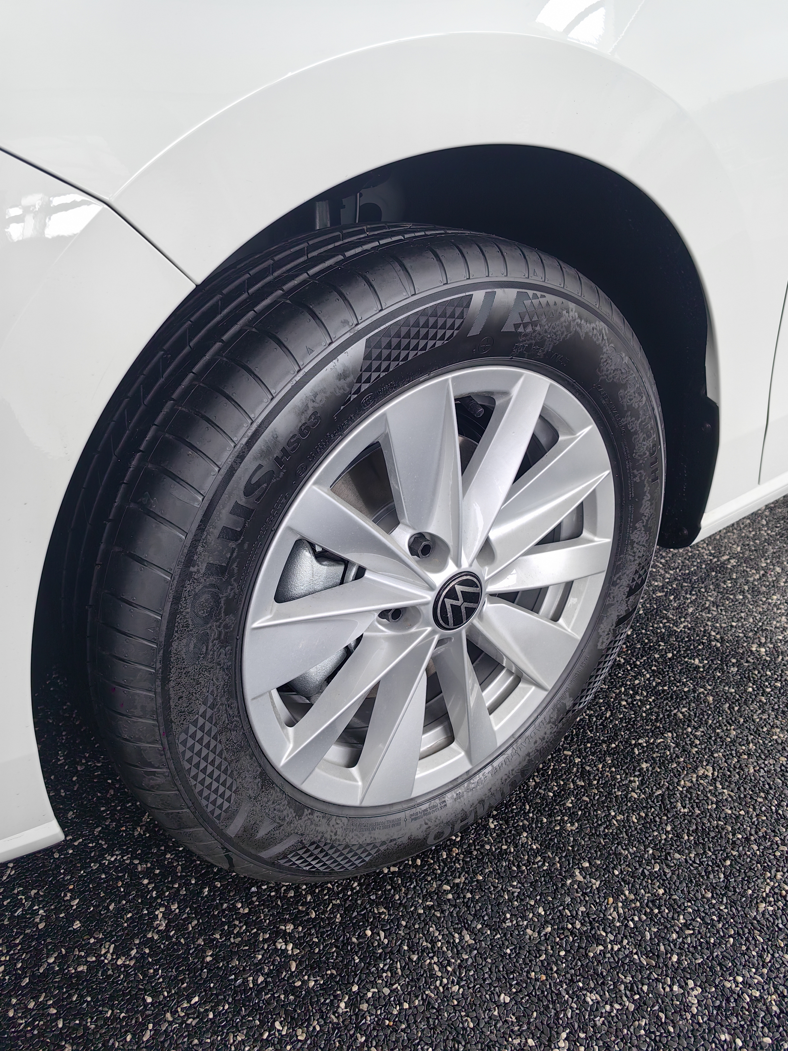 Volkswagen Volkswagen Sagitar S 5
