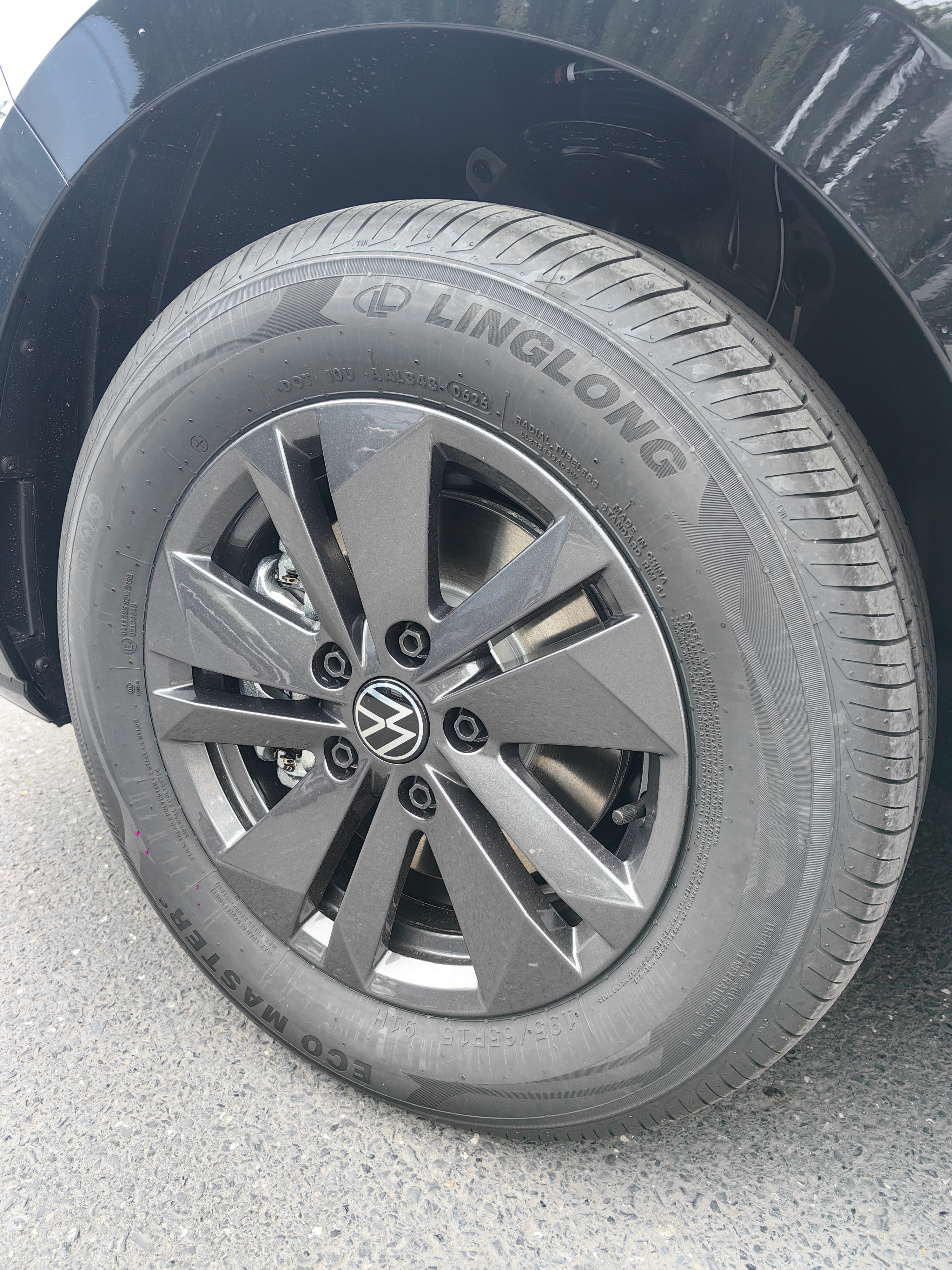 Volkswagen Volkswagen Sagitar S 5